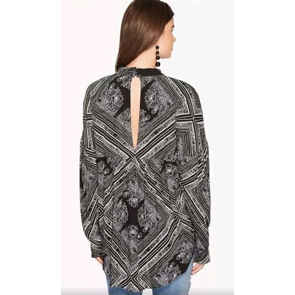 FREE PEOPLE Tunic TopWalking On A Dream Geometric Print Cut Out Boho Sz Medium - Picture 2 of 8